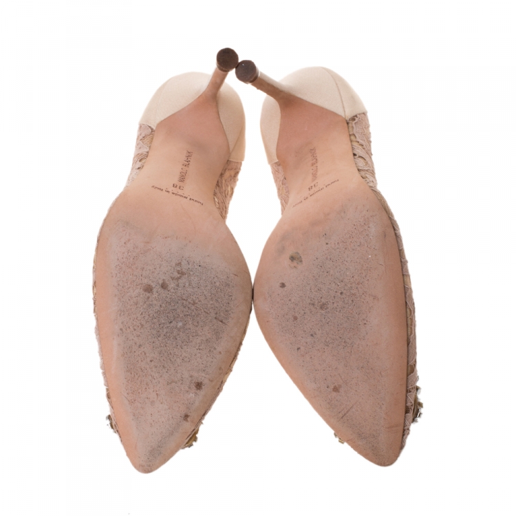 Pre Owned Manolo Blahnik Beige Satin And Lace Hangisi Crystal Embellished Pointed Toe Pumps Size 38
