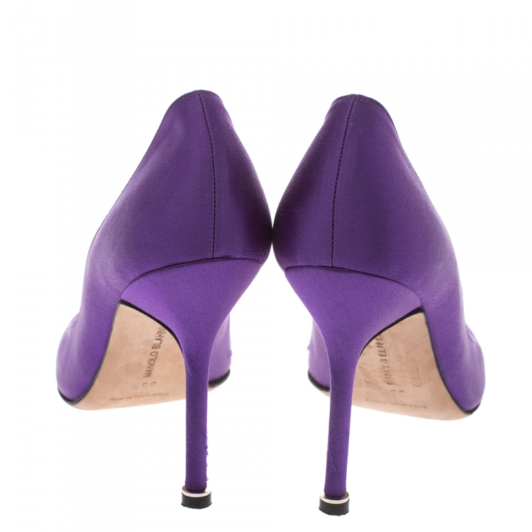 Pre Owned Manolo Blahnik Purple Satin Hangisi Crystal Embellished Pumps Size 36.5