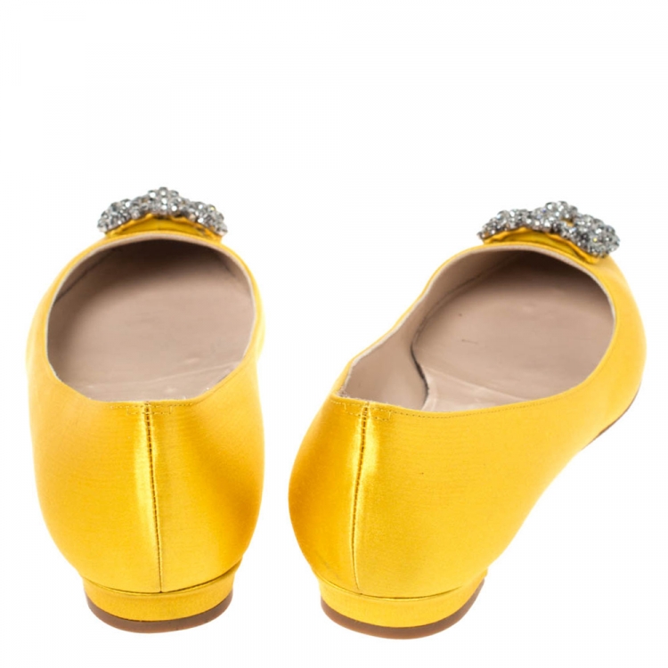 Pre Owned Manolo Blahnik Yellow Satin Hangisi Crystal Embellished Flats Size 38.5 
