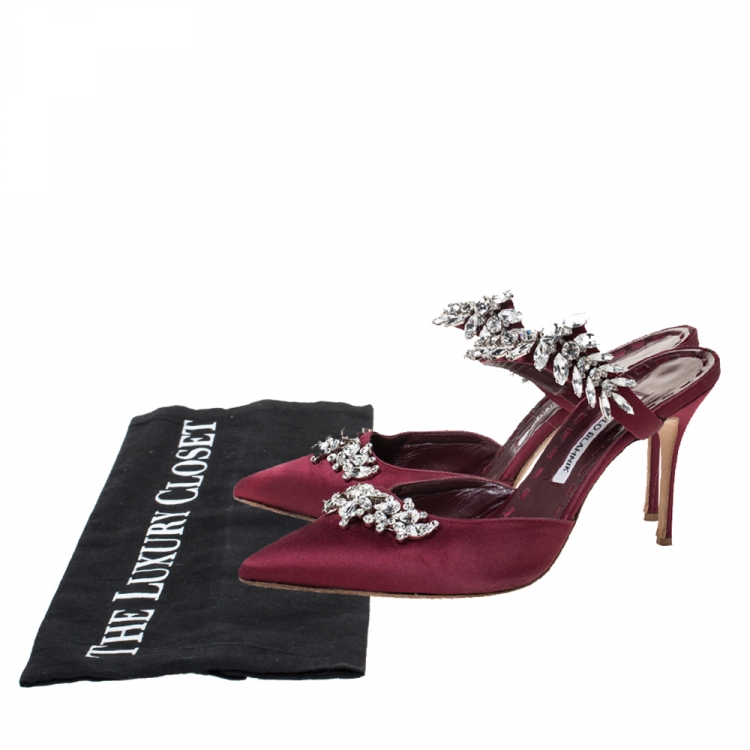 Pre Owned Manolo Blahnik Burgundy Satin Lurum Crystal Embellished Pointed Toe Sandals Size 40