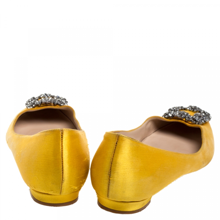 Pre Owned Manolo Blahnik Yellow Satin Hangisi Crystal Embellished Ballet Flats Size 37.5