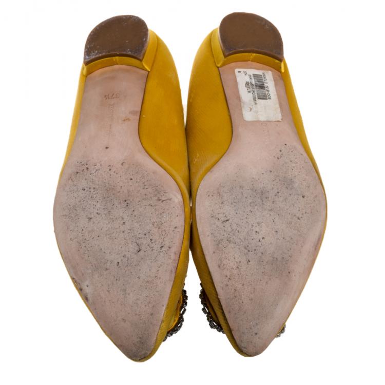 Pre Owned Manolo Blahnik Yellow Satin Hangisi Crystal Embellished Ballet Flats Size 37.5