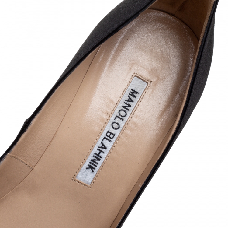 Pre Owned Manolo Blahnik Black Satin Hangisi Pumps Size 38