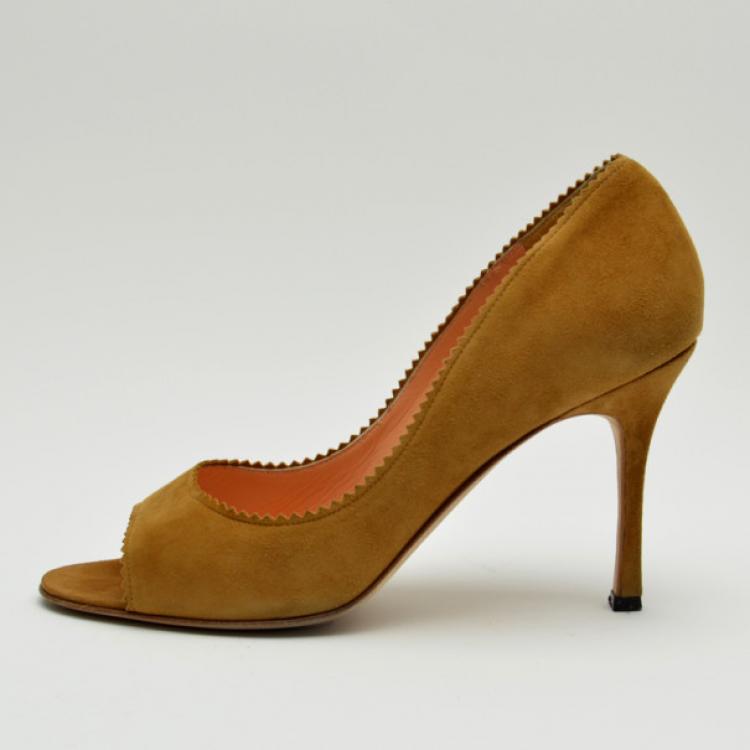 Pre Owned Manolo Blahnik Beige Suede Peep Toe Pumps Size 38