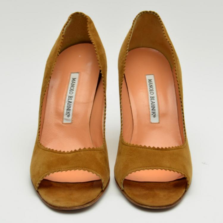 Pre Owned Manolo Blahnik Beige Suede Peep Toe Pumps Size 38