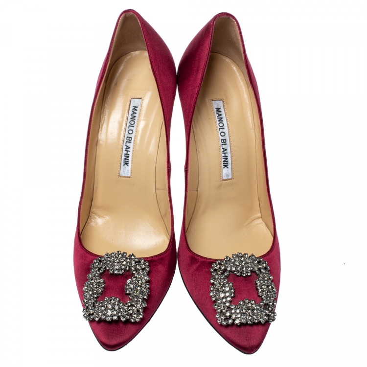 Pre Owned Manolo Blahnik Maroon Satin Hangisi Crystal Embellished Pointed Toe Pumps Size 38