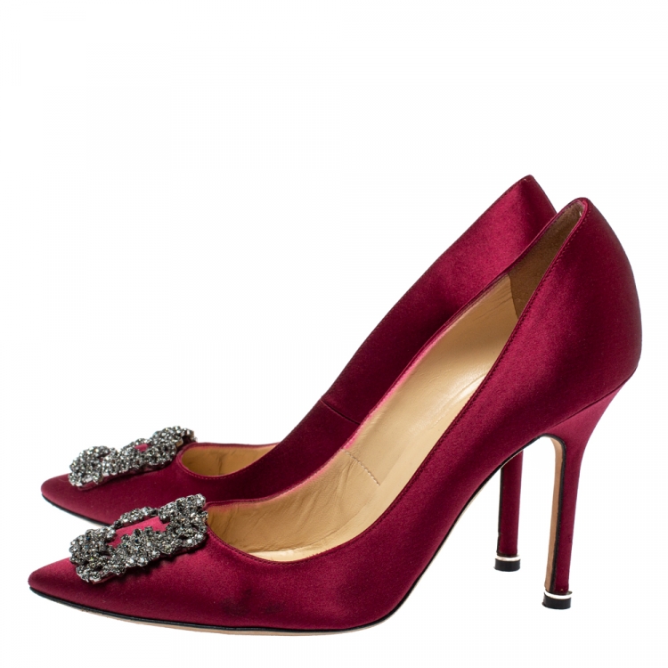Pre Owned Manolo Blahnik Maroon Satin Hangisi Crystal Embellished Pointed Toe Pumps Size 38