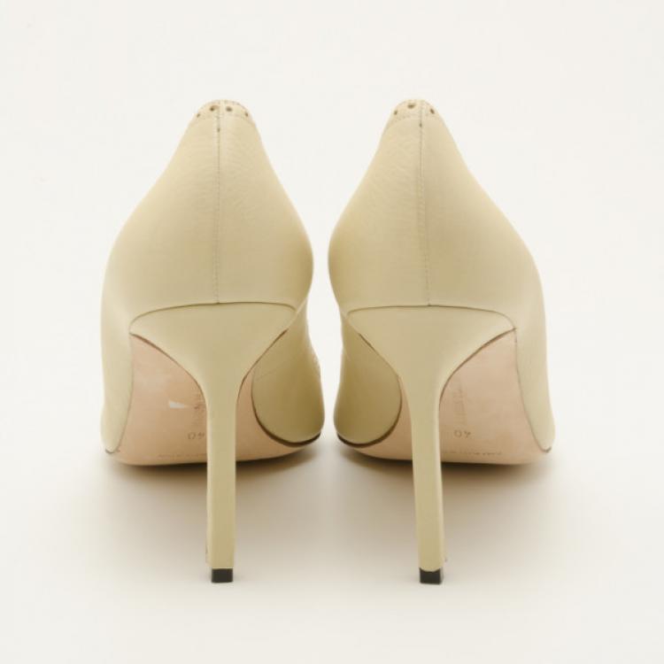 Pre Owned Manolo Blahnik Beige Leather Pumps Size 40