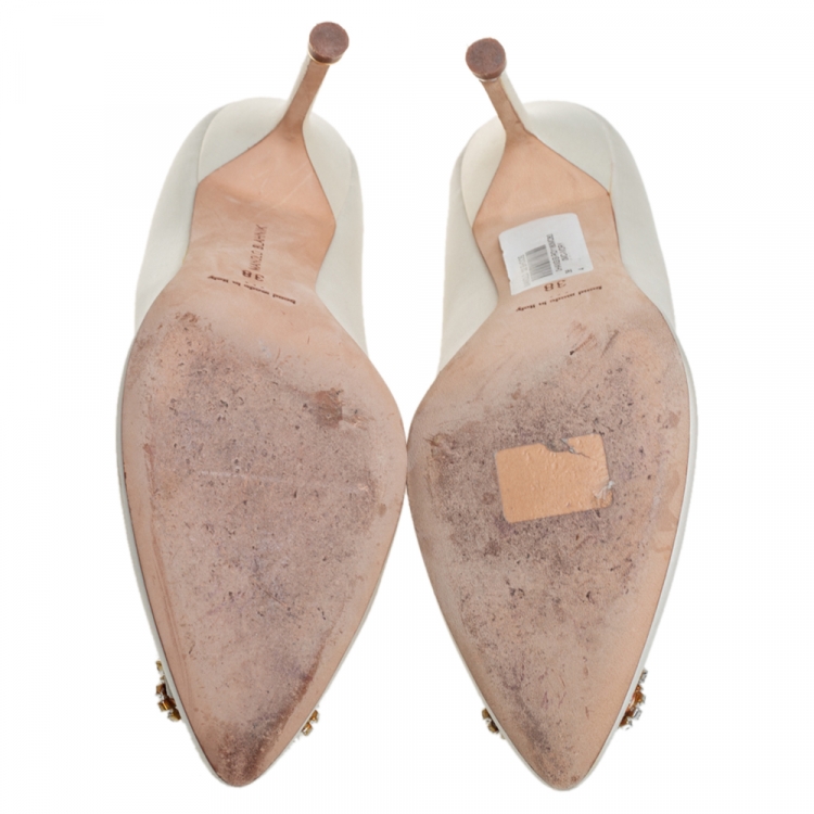 Pre Owned Manolo Blahnik White Satin Hangisi Crystal Embellished Pumps Size 38