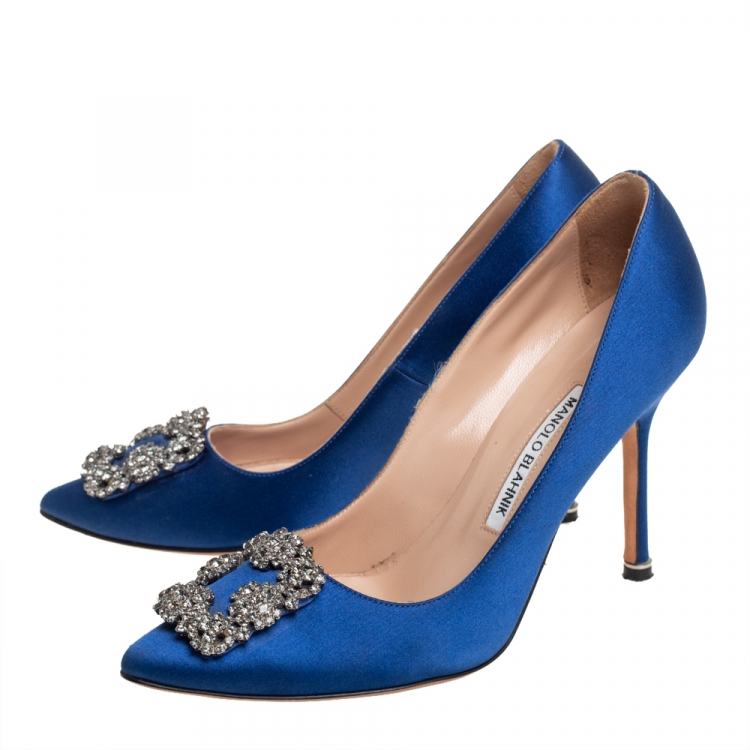 Pre Owned Manolo Blahnik Blue Satin Hangisi Pumps Size 37.5