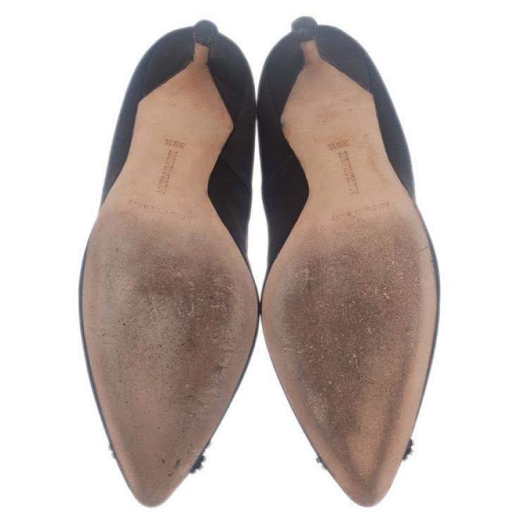 Pre Owned Manolo Blahnik Black Satin Hangisi Embellished Pumps Size 39.5