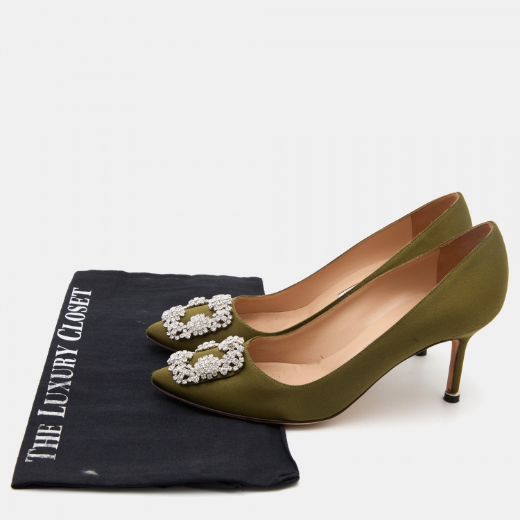 Pre Owned Manolo Blahnik Green Satin Hangisi Crystal Embellished Pumps Size 37.5