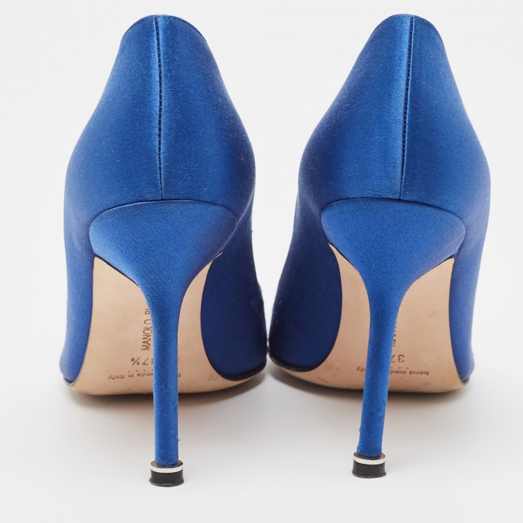Pre Owned Manolo Blahnik Blue Satin Hangisi Pumps Size 37.5