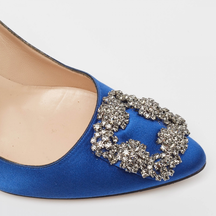 Pre Owned Manolo Blahnik Blue Satin Hangisi Pumps Size 37.5