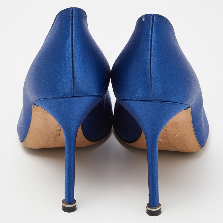Pre Owned Manolo Blahnik Blue Satin Hangisi Crystal Embellished Pumps Size 38