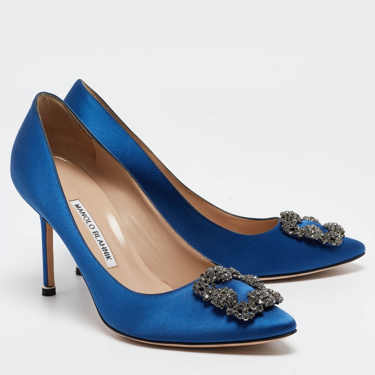 Pre Owned Manolo Blahnik Blue Satin Hangisi Pumps Size 40