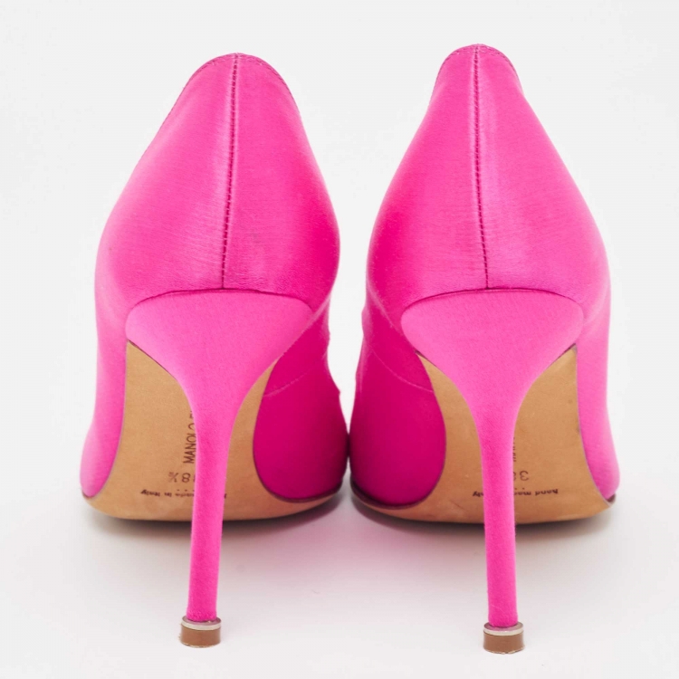 Pre Owned Manolo Blahnik Pink Satin Hangisi Pumps Size 38.5