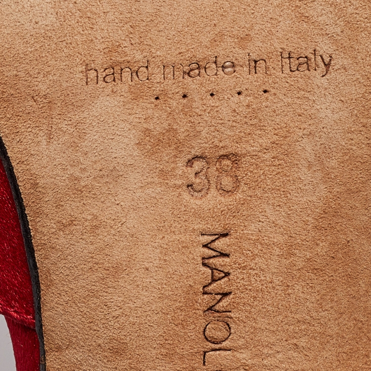 Pre Owned Manolo Blahnik Red Satin Hangisido Pumps Size 38