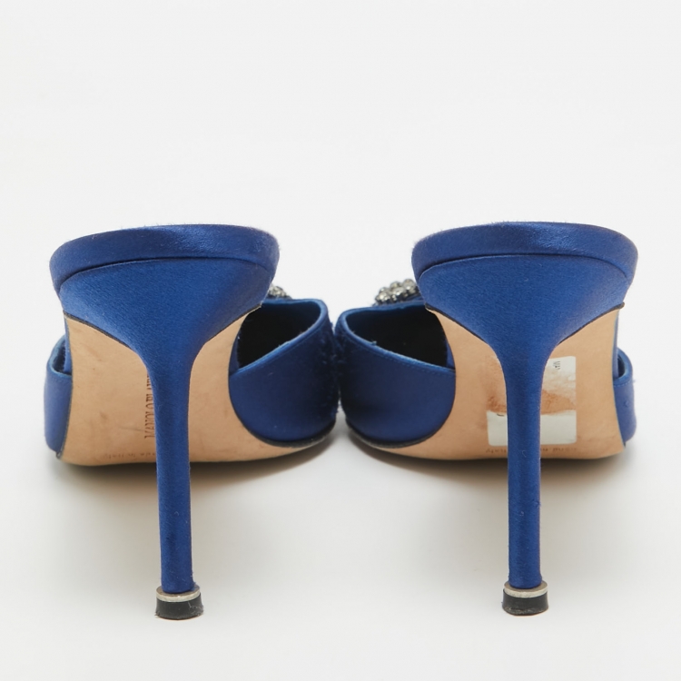 Pre Owned Manolo Blahnik Blue Satin Hangisi Crystal Embellished Mules Size 41