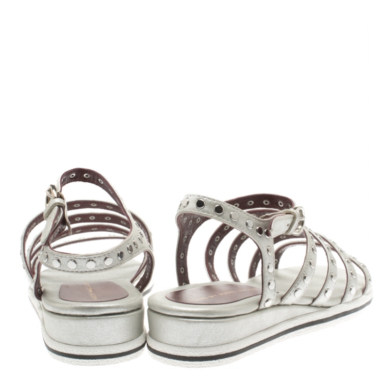 Pre Owned Marc by Marc Jacobs Metallic Silver Leather Gena Studded Ankle Strap Flat Sandals Size 36.5