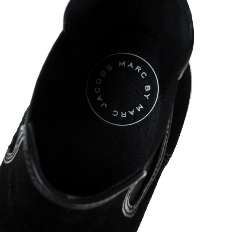 Pre Owned Marc by Marc Jacobs Black Suede Chelsea Studded Ankle Boots Size 38