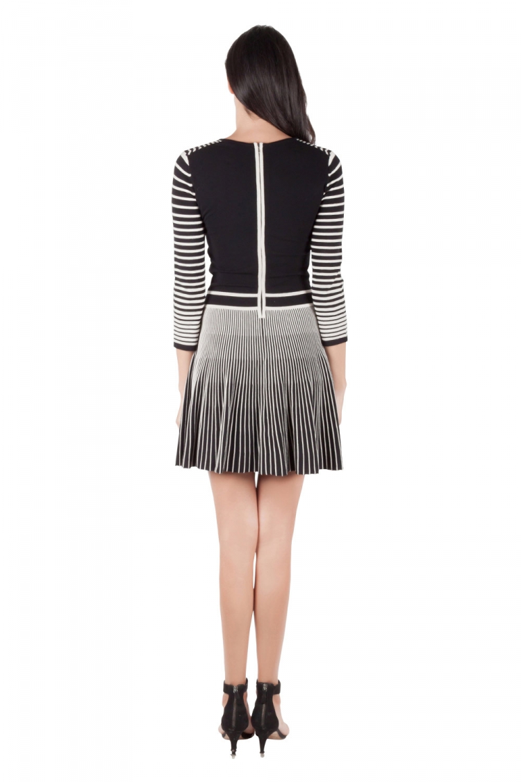 Pre Owned Marc by Marc Jacobs Black Radio Waves Intarsia A Line Dress XS