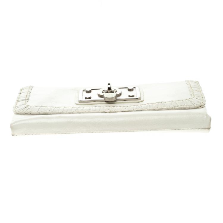 Pre Owned Marc by Marc Jacobs White Leather Tri Fold Long Wallet