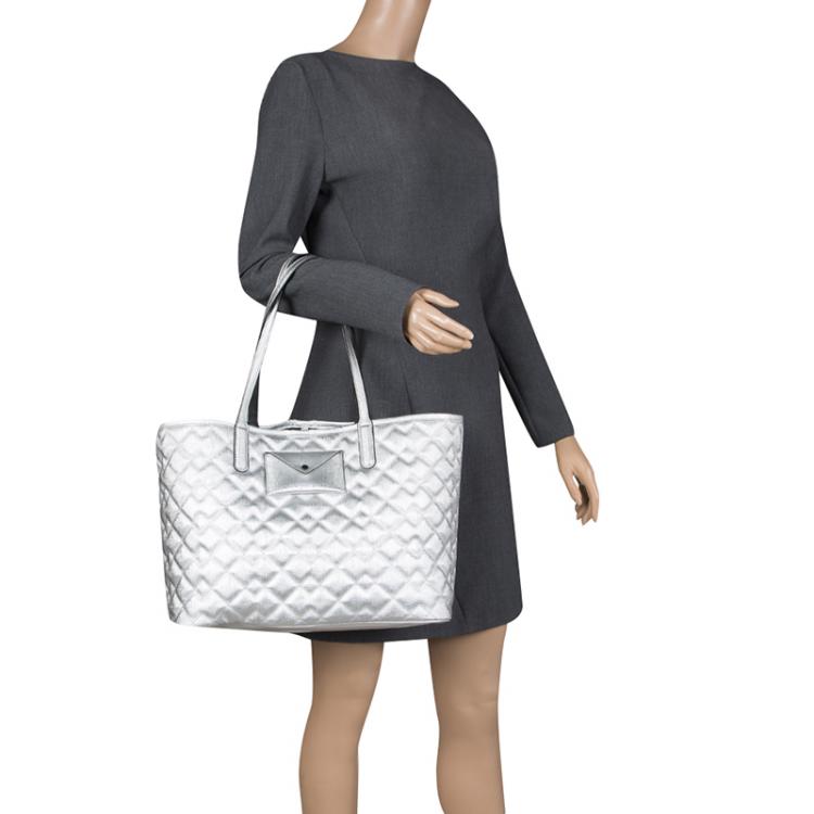 Pre Owned Marc By Marc Jacobs Silver Quilted PVC Metropolitote Bag