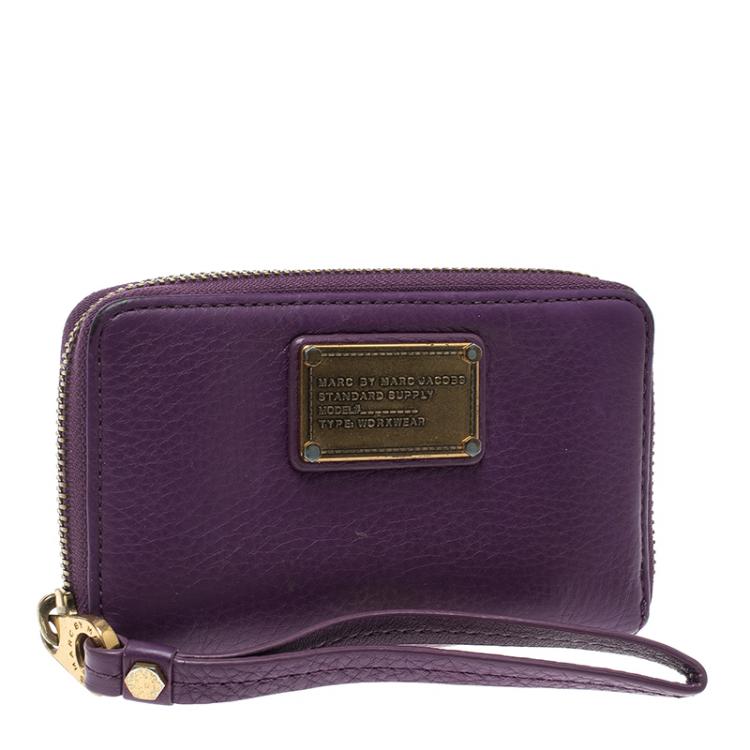 Pre Owned Marc by Marc Jacobs Purple Leather Classic Q Zip Around Wallet