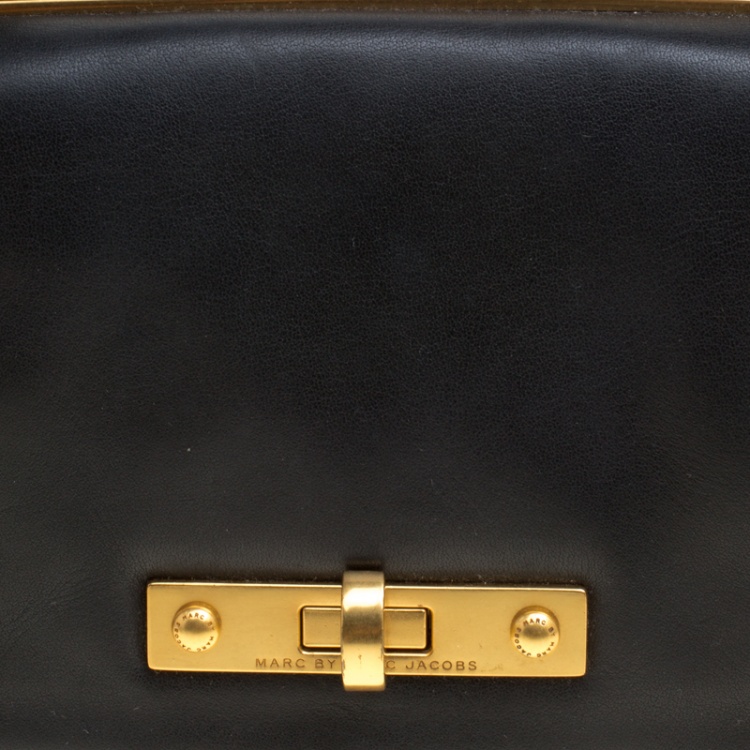 مملوكة مسبقًا Marc by Marc Jacobs White/Black Leather Flap Crossbody Bag