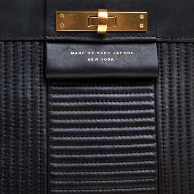 Pre Owned Marc by Marc Jacobs Black Leather East End Lady Rei Clutch 