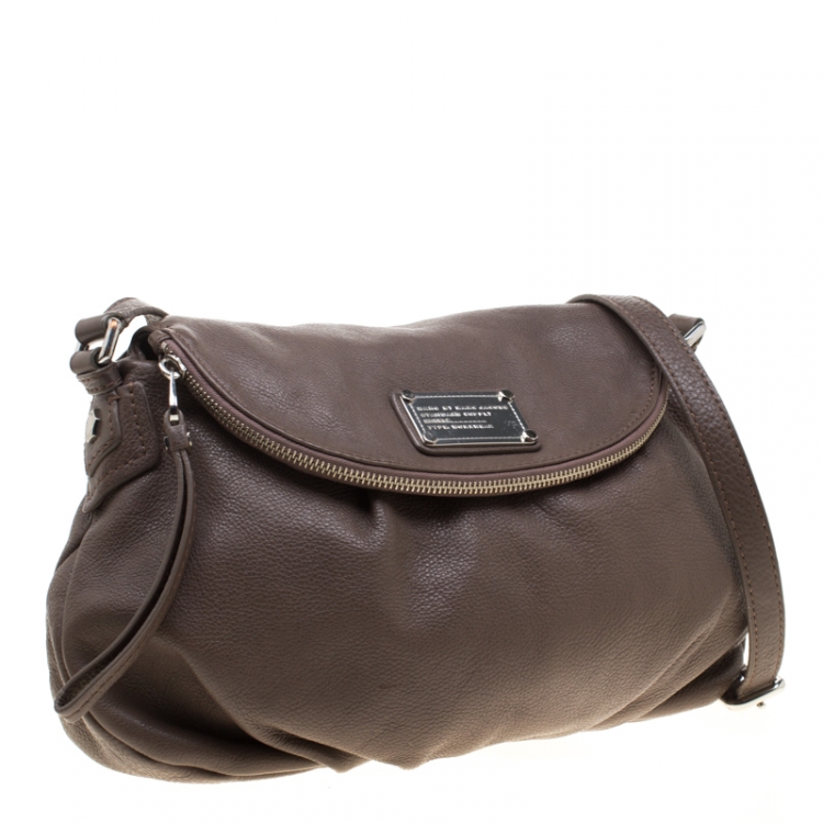 Pre Owned Marc by Marc Jacobs Dark Beige Leather Classic Q Natasha Crossbody Bag
