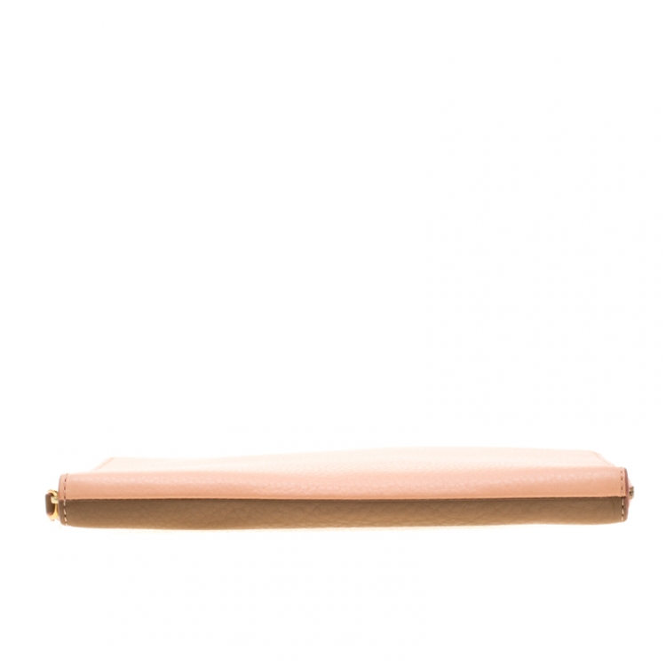 مملوكة مسبقًا Marc by Marc Jacobs Peach/Brown Leather Organizer Zippy Wallet