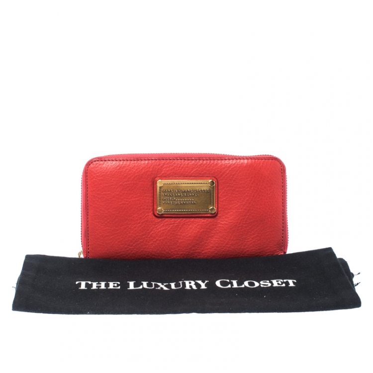 Pre Owned Marc By Marc Jacobs Coral Orange Leather Zip Around Wallet
