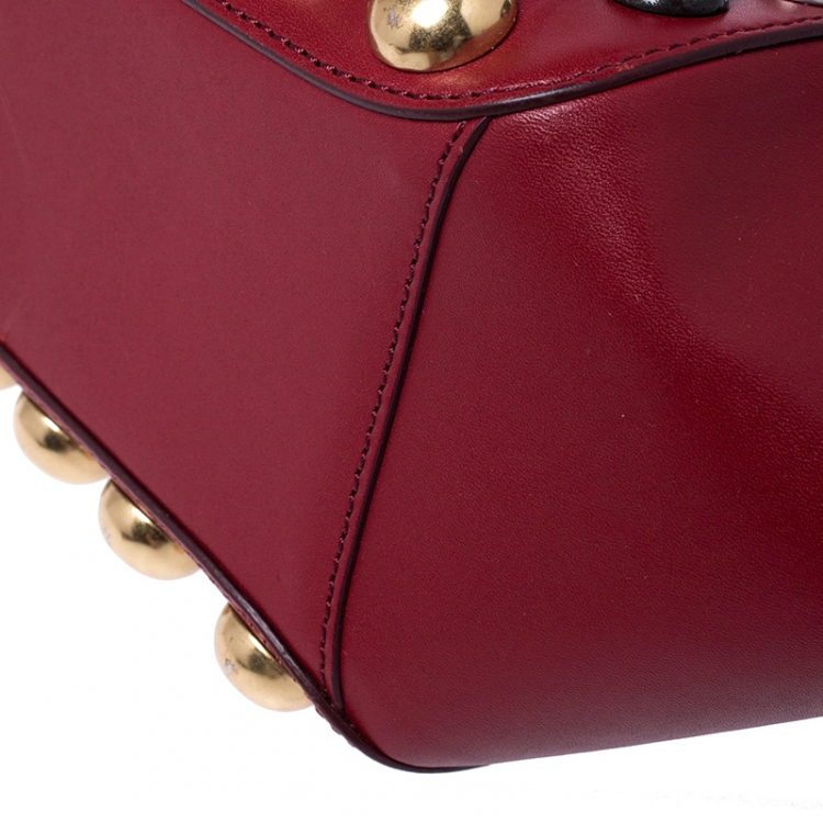 مملوكة مسبقًا  Marc by Marc Jacobs Red Leather Studded Thunderdome Satchel