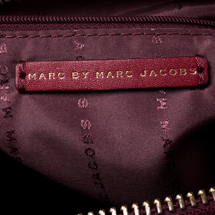 مملوكة مسبقًا  Marc by Marc Jacobs Red Leather Studded Thunderdome Satchel