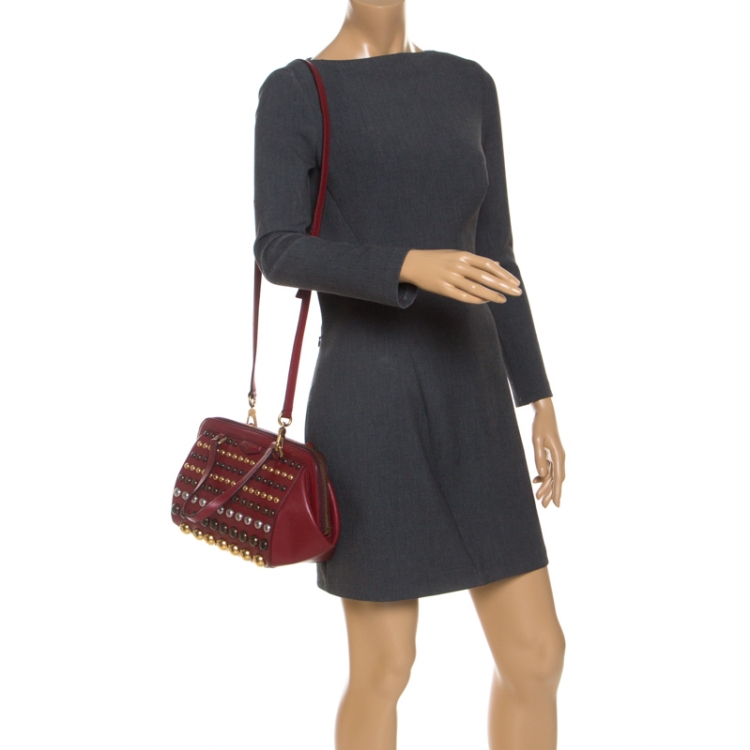 مملوكة مسبقًا  Marc by Marc Jacobs Red Leather Studded Thunderdome Satchel