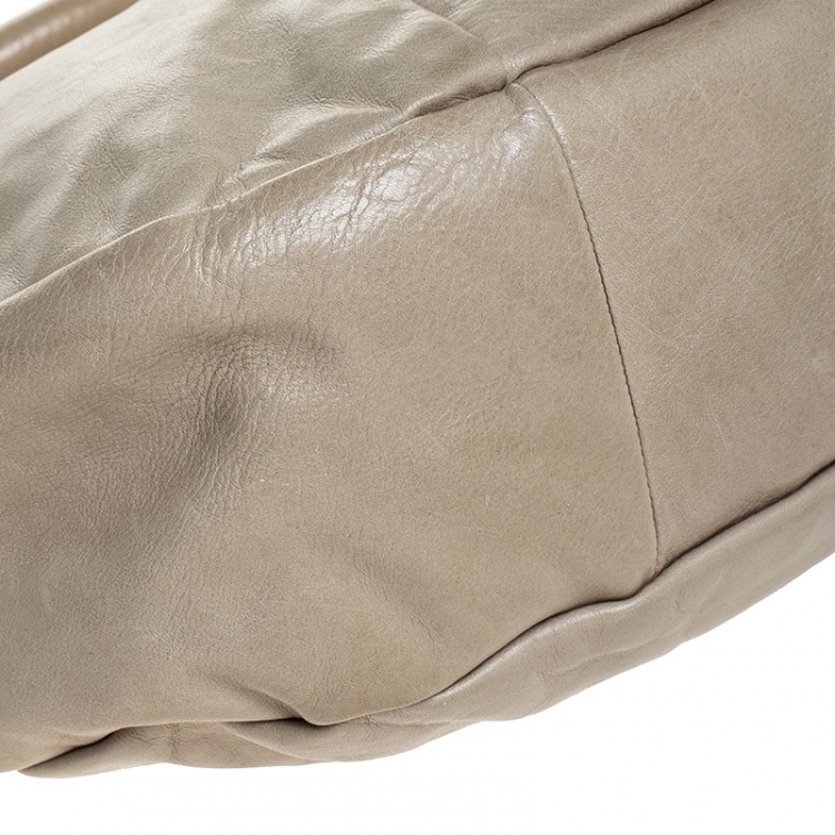 مملو�كة مسبقًا Marc by Marc Jacobs Beige Leather Classic Q Hillier Hobo