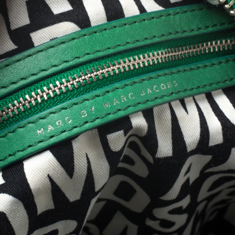 Pre Owned Marc by Marc Jacobs Green Leather Classic Q Groove Shoulder Bag