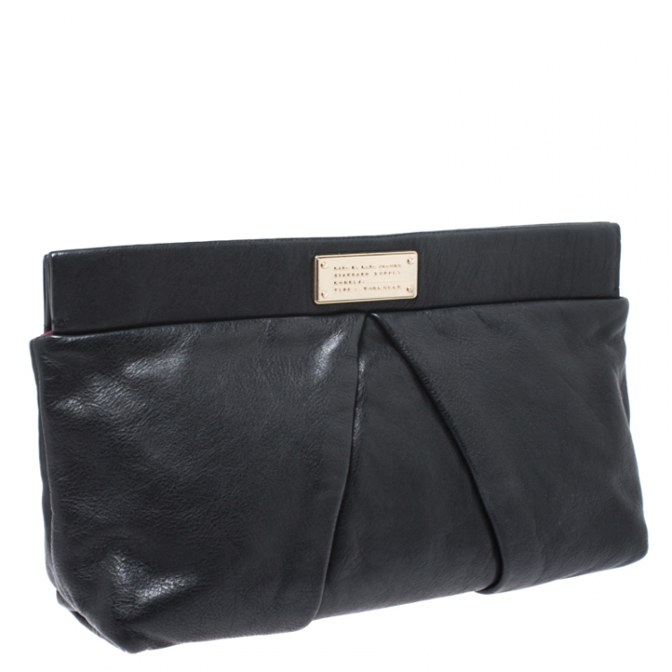 مملوكة مسبقًا Marc by Marc Jacobs Black Leather Marchive Clutch