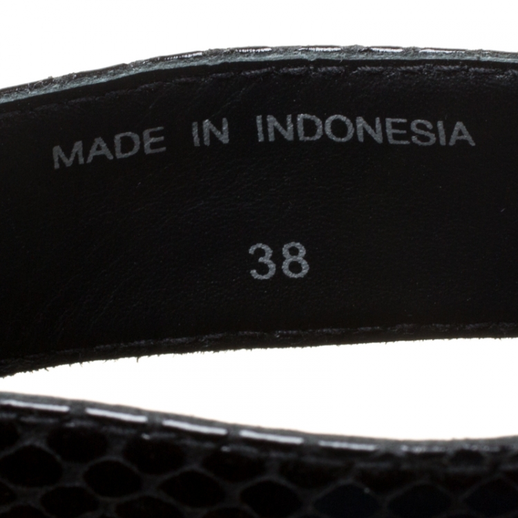Pre Owned Marc by Marc Jacobs Black Python Embossed Leather Flat Gladiator Sandals Size 38