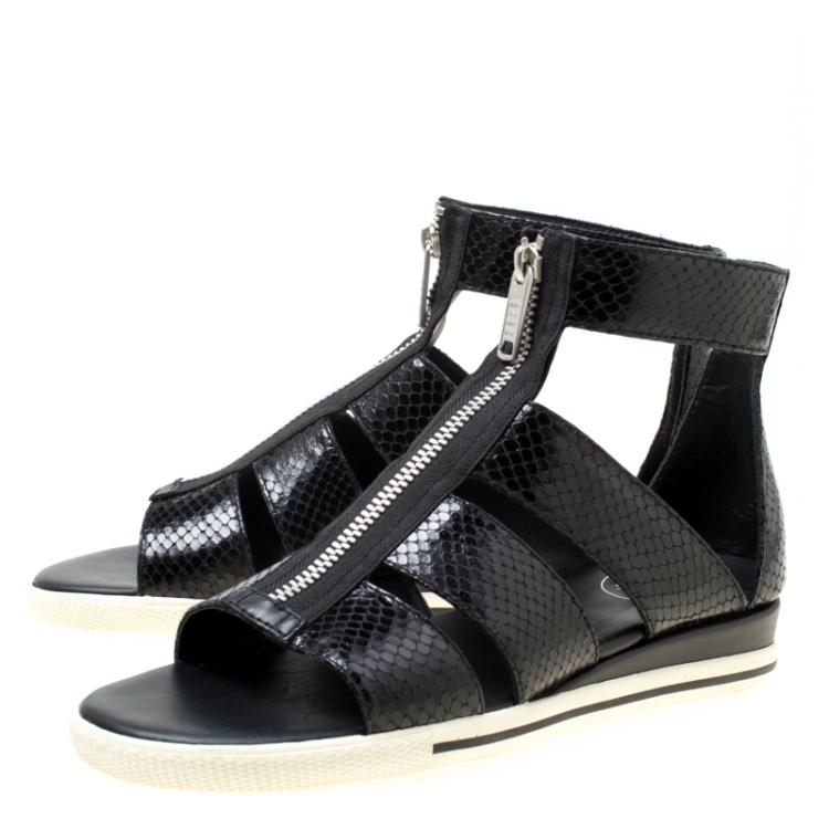 Pre Owned Marc by Marc Jacobs Black Python Embossed Leather Flat Gladiator Sandals Size 38