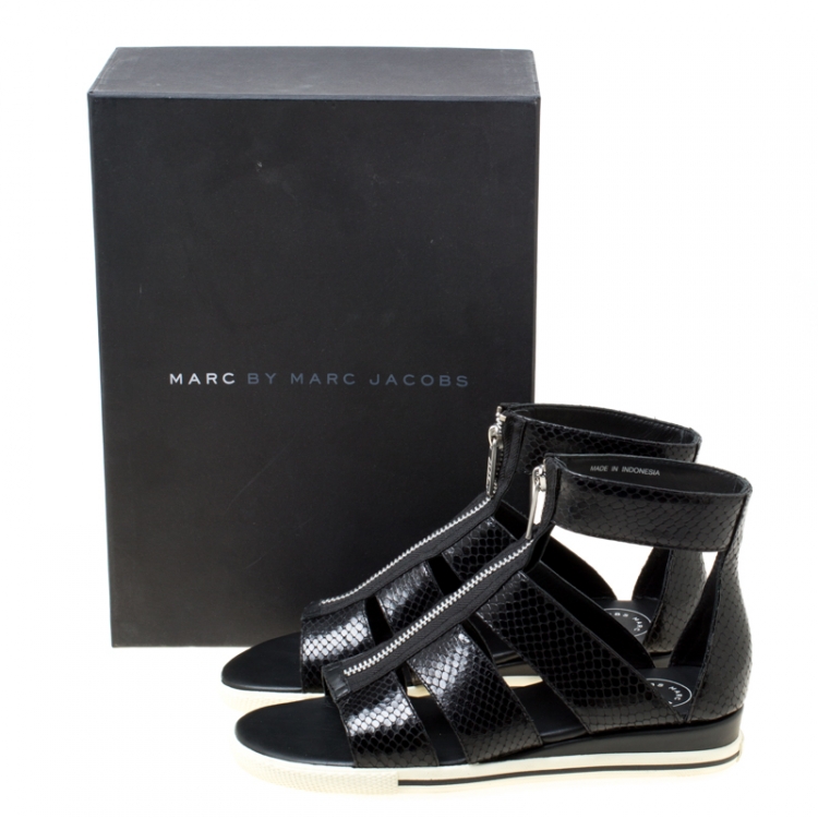 Pre Owned Marc by Marc Jacobs Black Python Embossed Leather Flat Gladiator Sandals Size 38