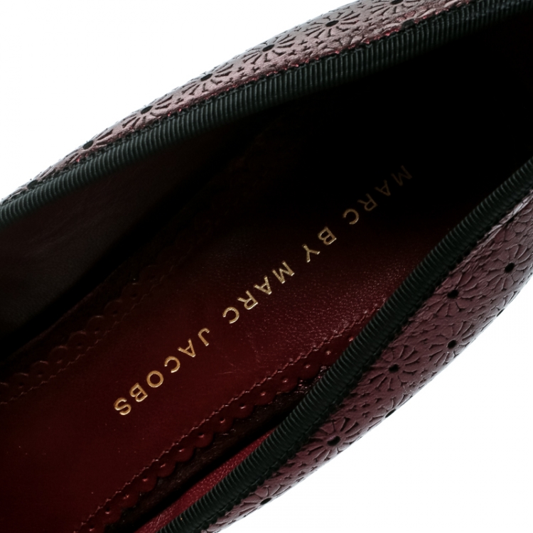 Pre Owned Marc by Marc Jacobs Bordeaux Leather Almark Platform Pumps 37.5