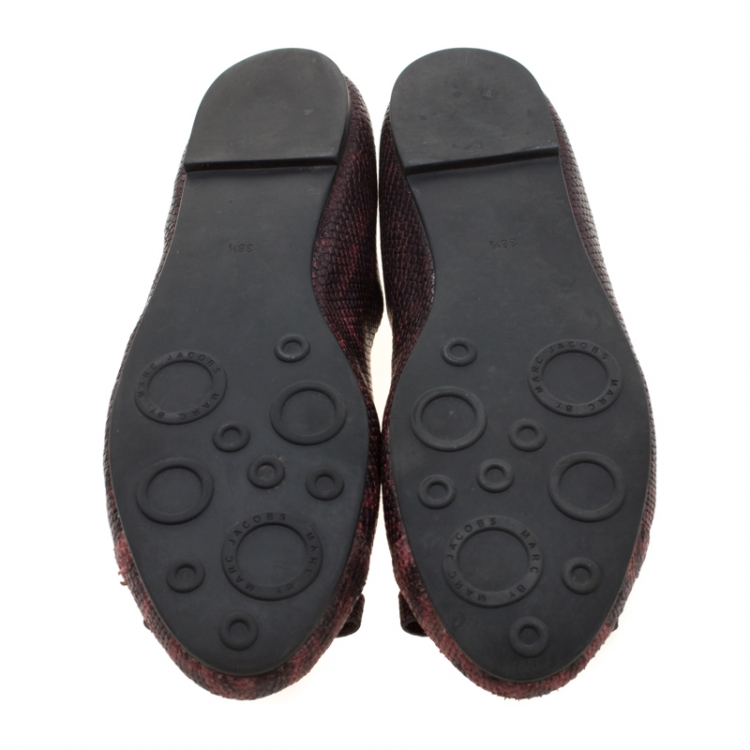 Pre Owned Marc by Marc Jacobs Burgundy Embossed Lizard Leather Tuxedo Logo Ballet Flats Size 38.5