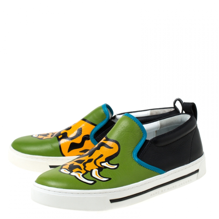 Pre Owned Marc by Marc Jacobs Green Leather Tiger Claw Print Slip on Sneakers Size 38