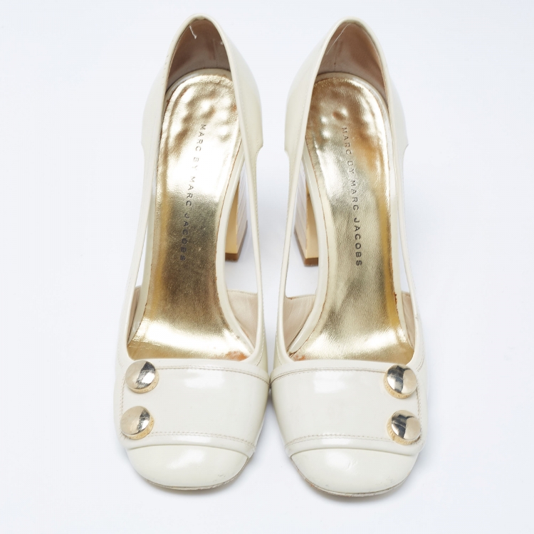 Pre Owned Marc by Marc Jacobs Cream Leather Cutout Pumps Size 37