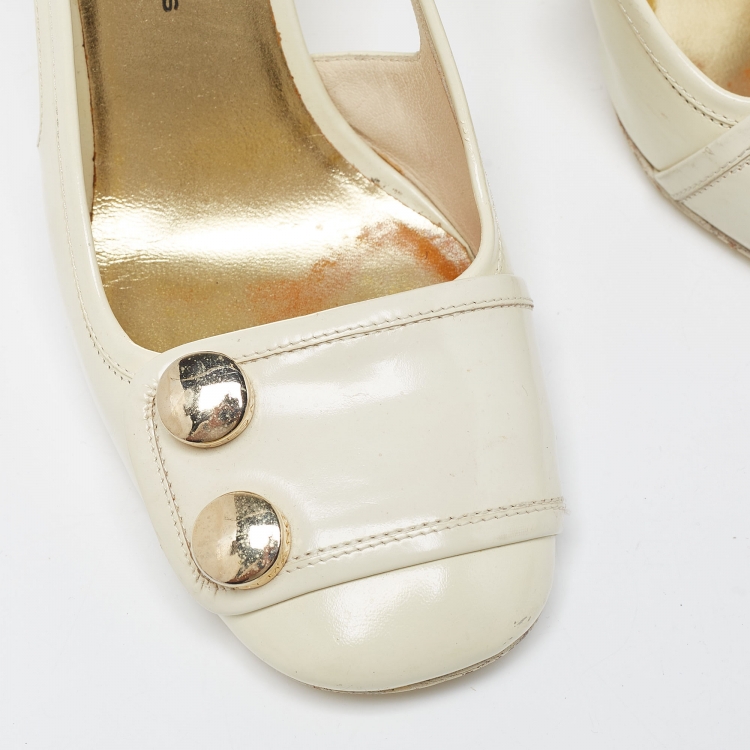 Pre Owned Marc by Marc Jacobs Cream Leather Cutout Pumps Size 37