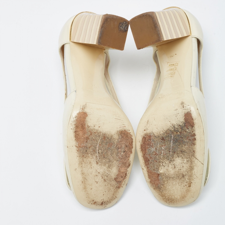 Pre Owned Marc by Marc Jacobs Cream Leather Cutout Pumps Size 37