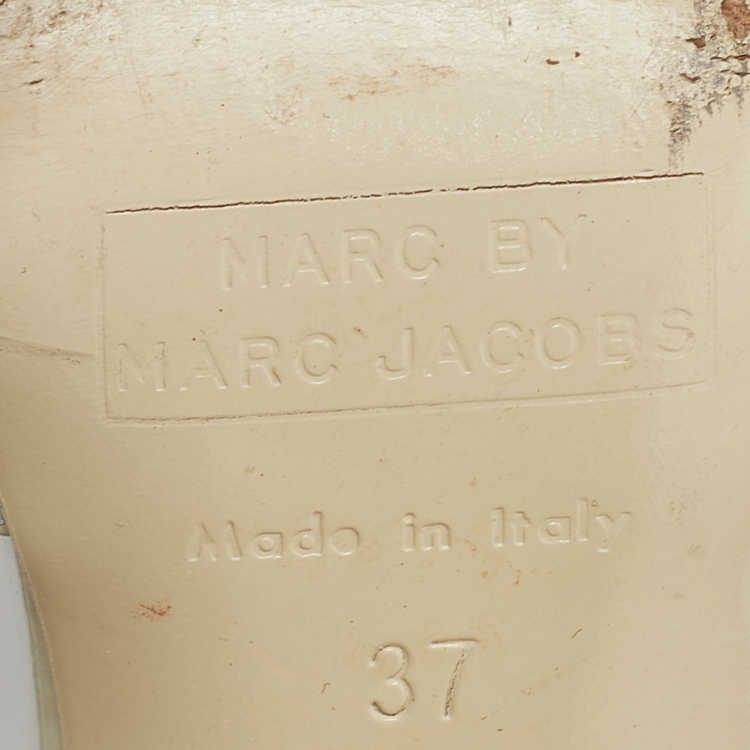 Pre Owned Marc by Marc Jacobs Cream Leather Cutout Pumps Size 37